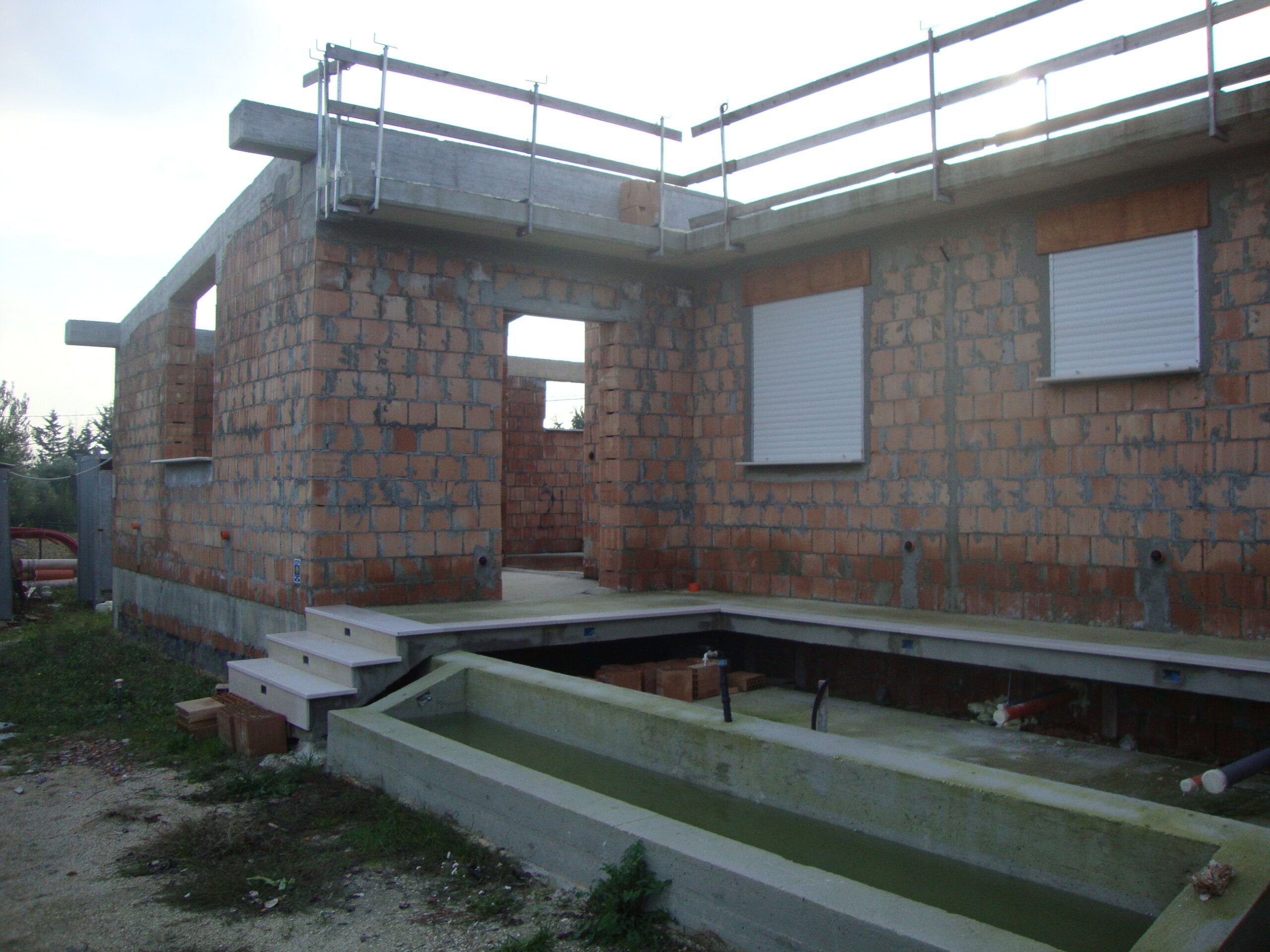 PROGETTAZIONE E DIREZIONE LAVORI FABBRICATO AD USO CIVILE IN MURATURA PORTANTE